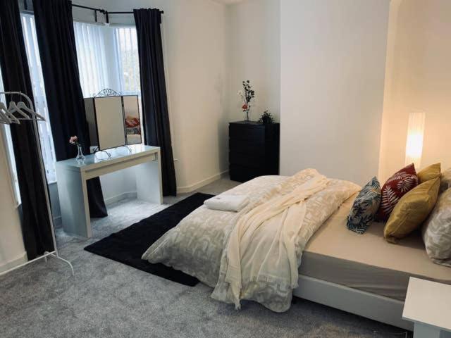 Modern & Luxurious Central Home - Free Parking Liverpool Ngoại thất bức ảnh